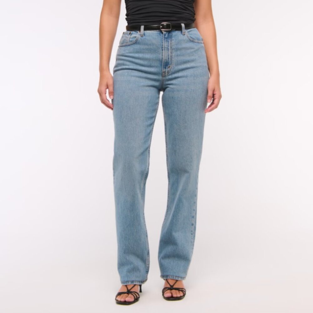 Abercrombie Curve Love Ultra High-Rise 90s Straight Jeans